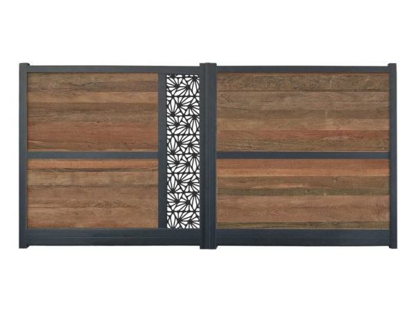 portail composite battant effet bois exotique ipé. lame décorative motifs géométriques. cadre gris foncé.