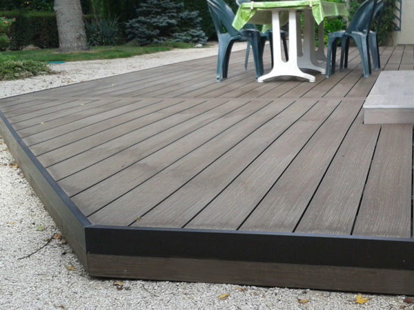 cornière aluminium brune pour terrasse composite océwood